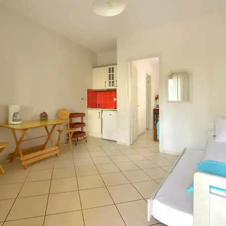 Christin Appartments Apartment